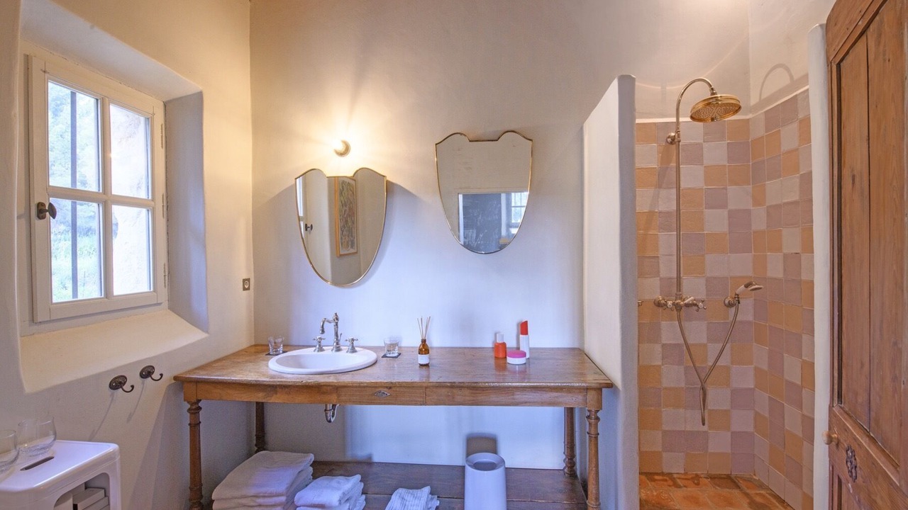 Photo of Bathroom in Paradou