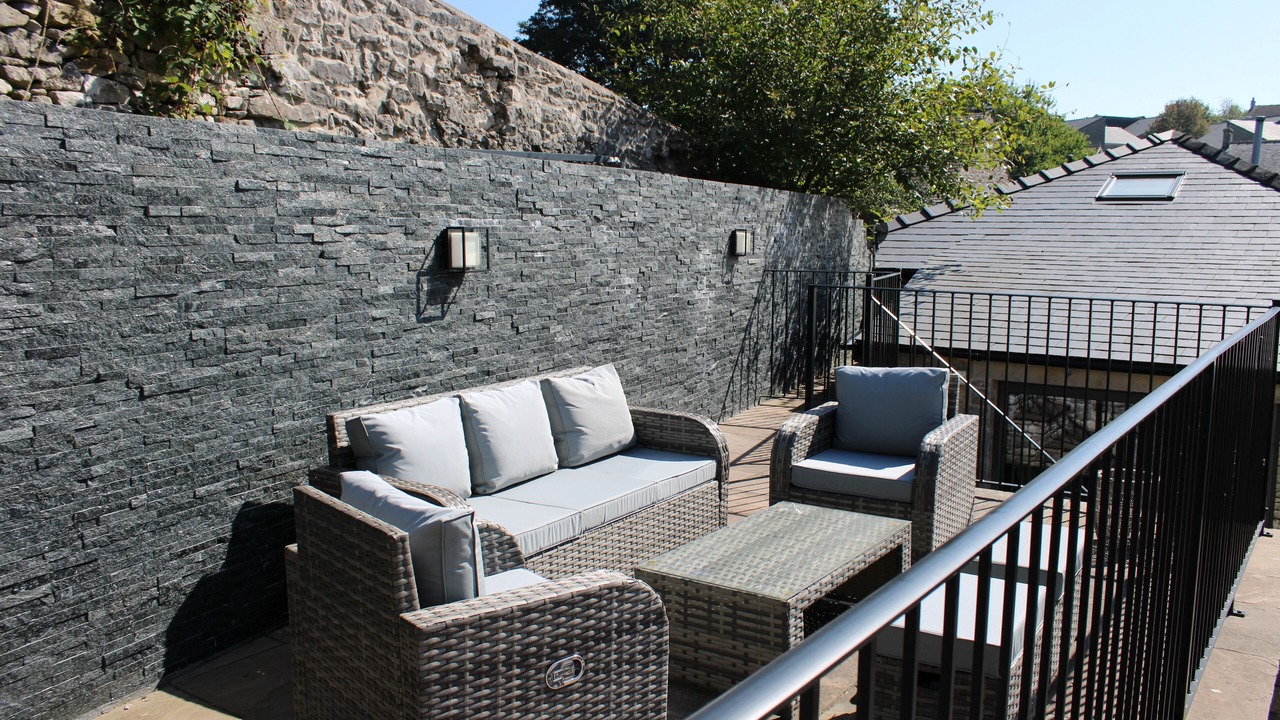 Photo of Patio Balcony in Tideswell