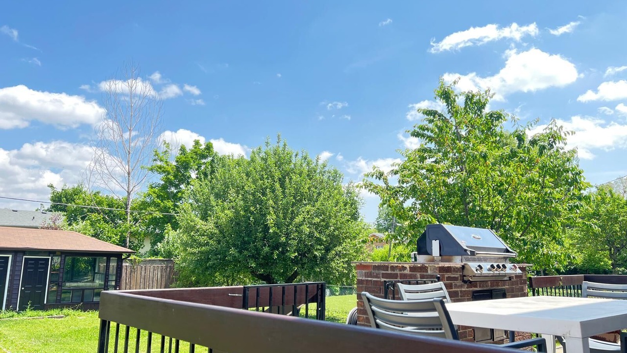 Photo of Outdoor in Lawrence Heights