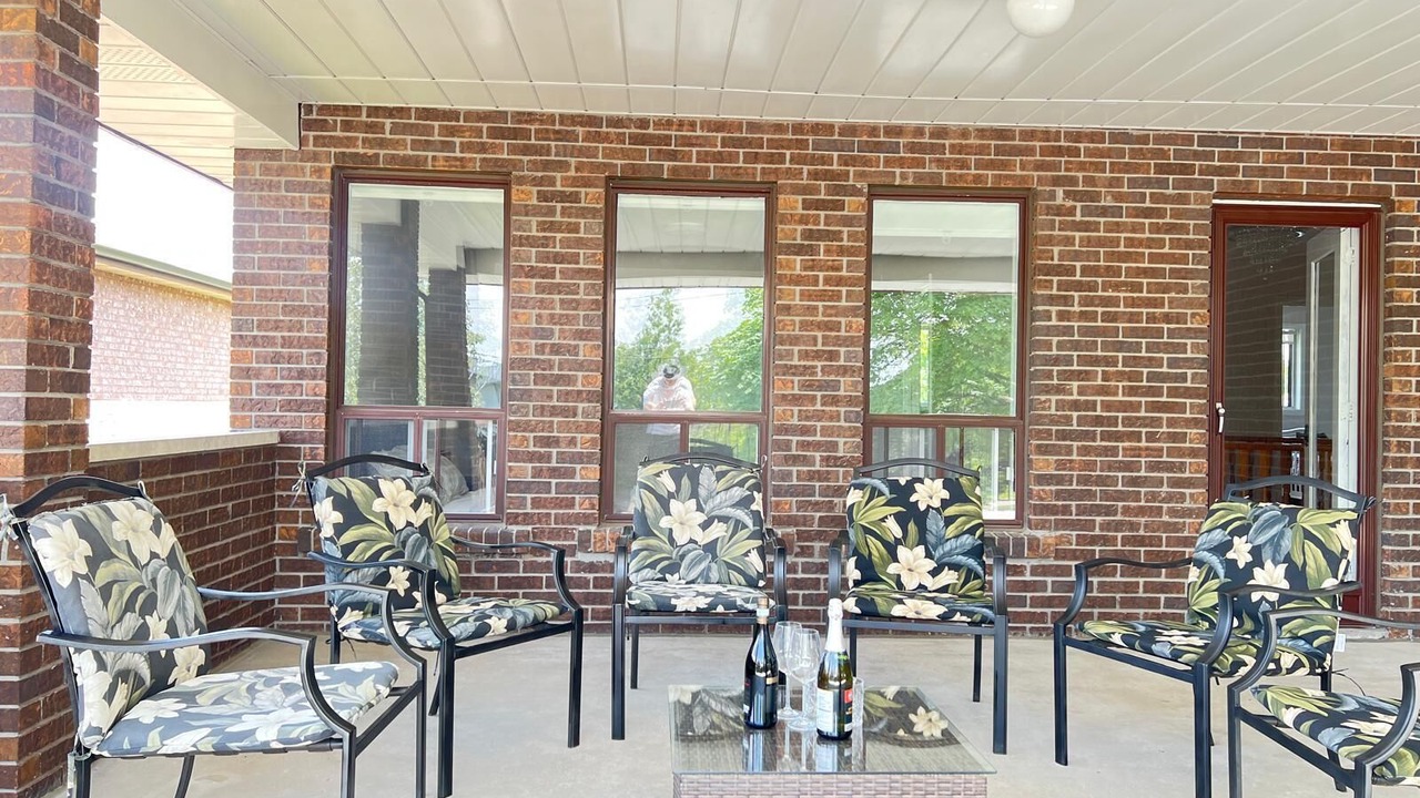 Photo of Others in Lawrence Heights