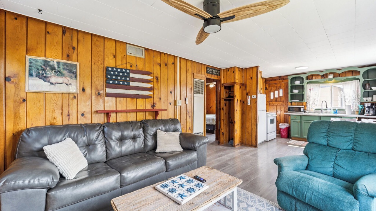Photo of Livingroom in Oscoda