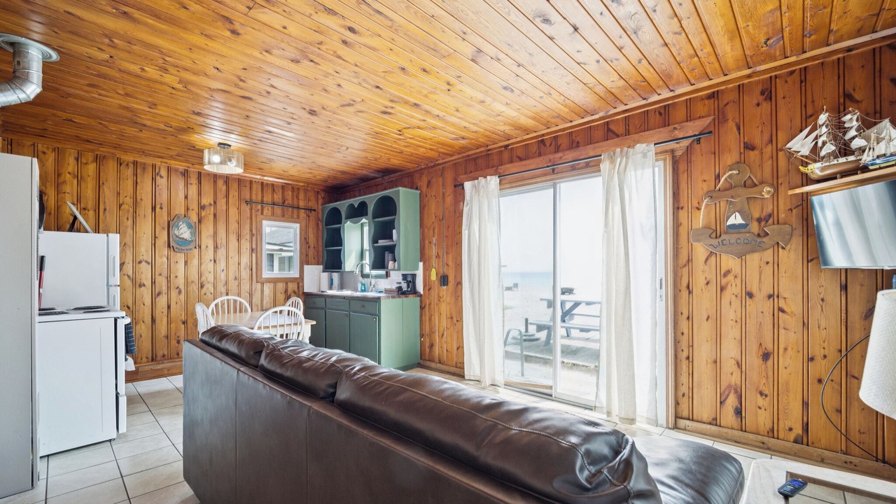 Photo of Livingroom in Oscoda