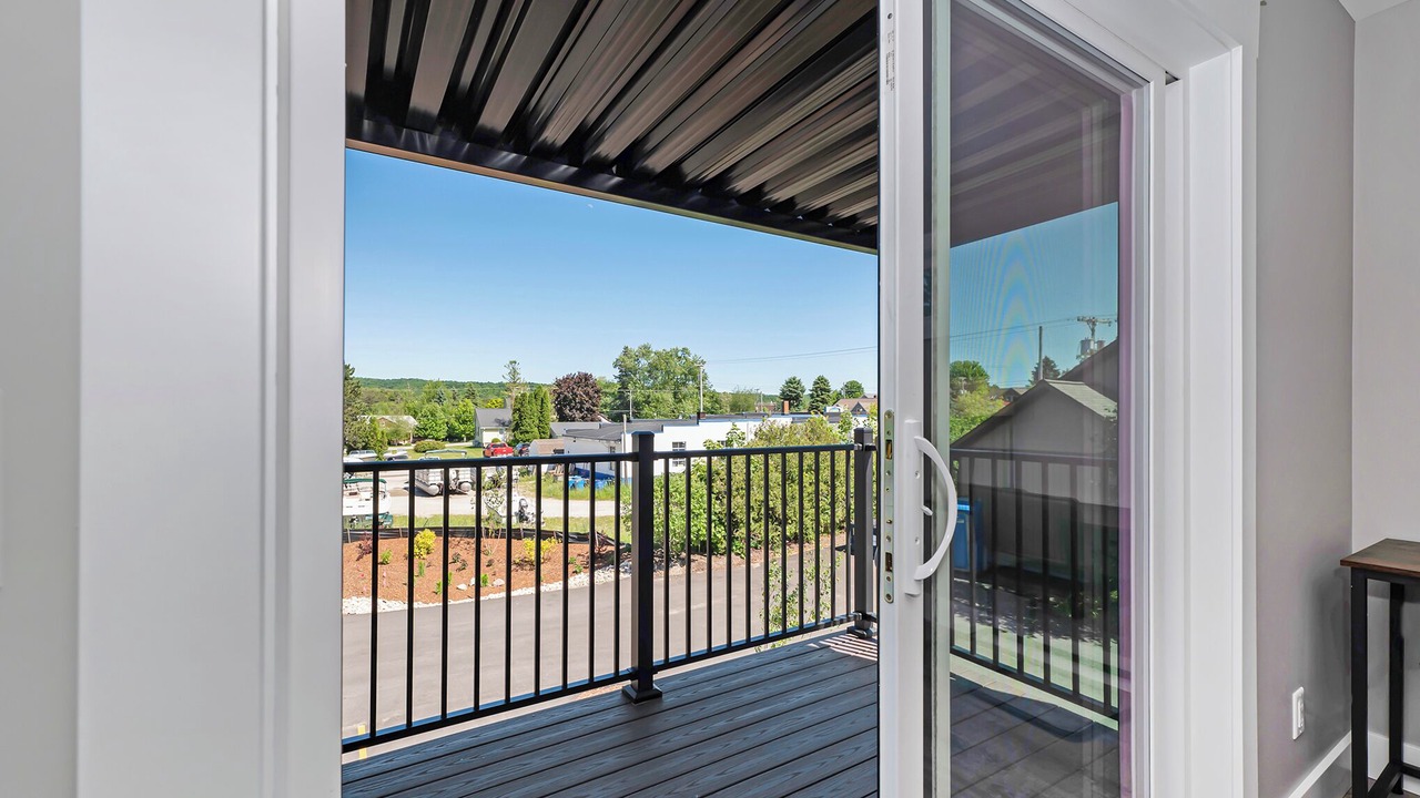 Photo of Patio Balcony in Lake Leelanau