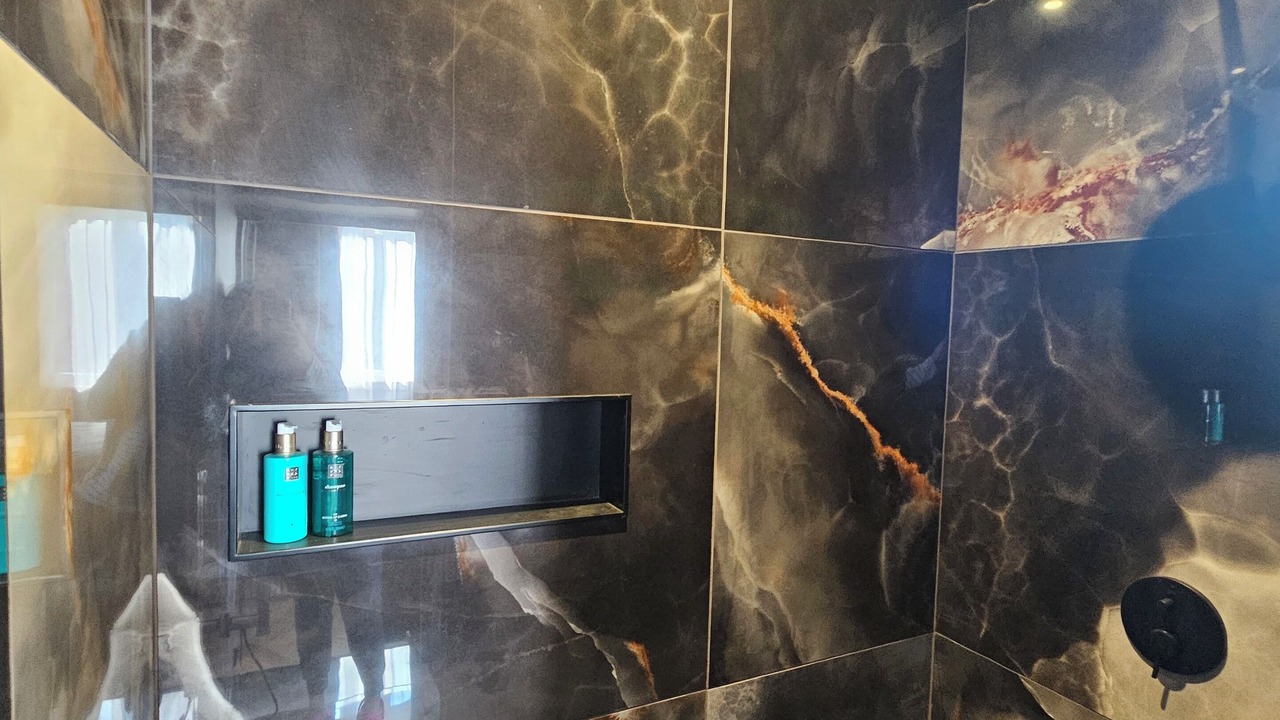 Photo of Bathroom in Saint-Martin-aux-Buneaux