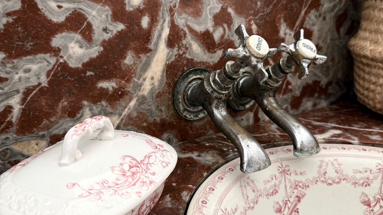 Photo of Bathroom in Saint-Vincent-sur-Oust