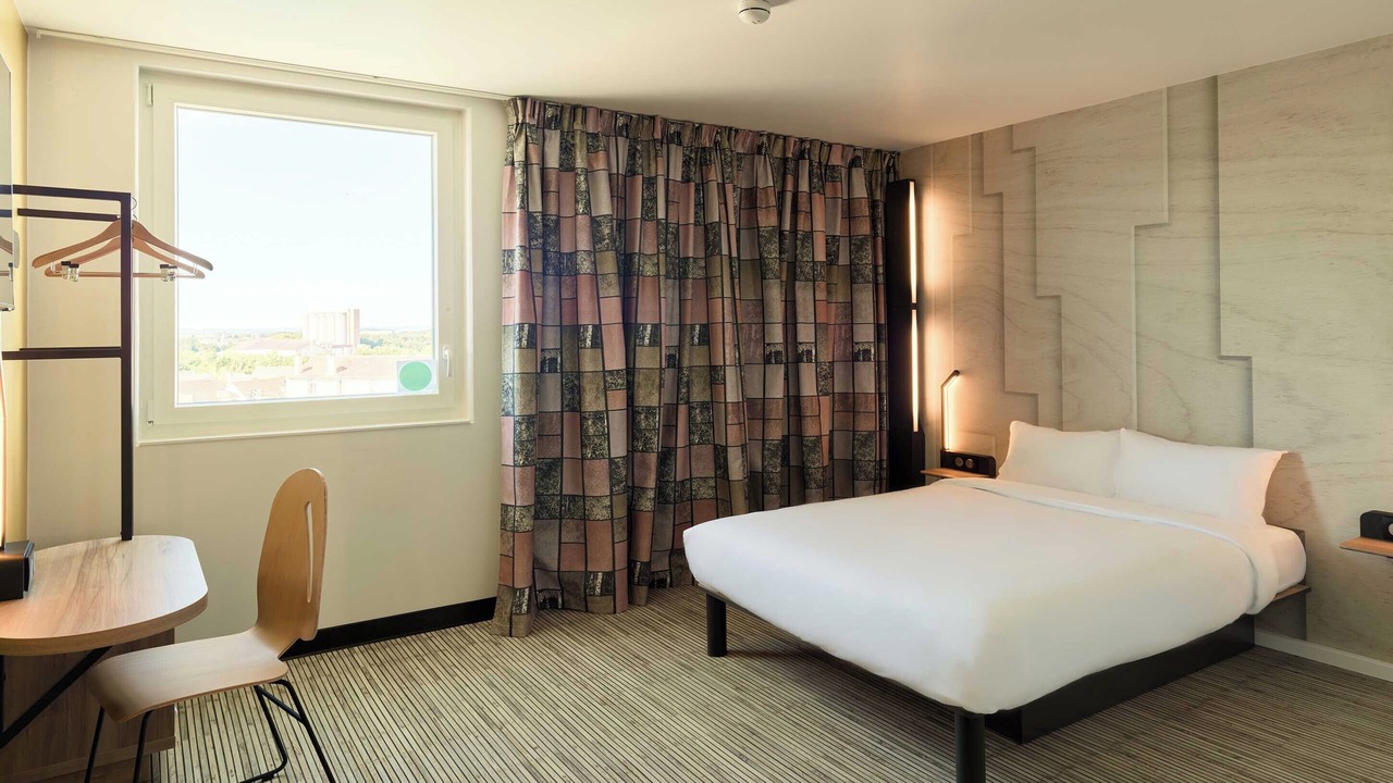 Photo of Bedroom in Nanteuil-les-Meaux