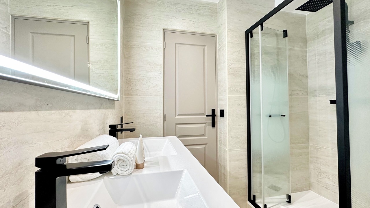 Photo of Bathroom in Saint-Vincent-de-Paul