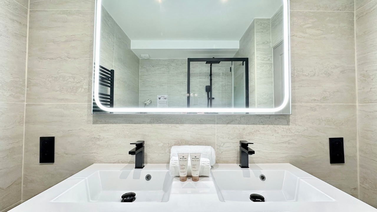 Photo of Bathroom in Saint-Vincent-de-Paul