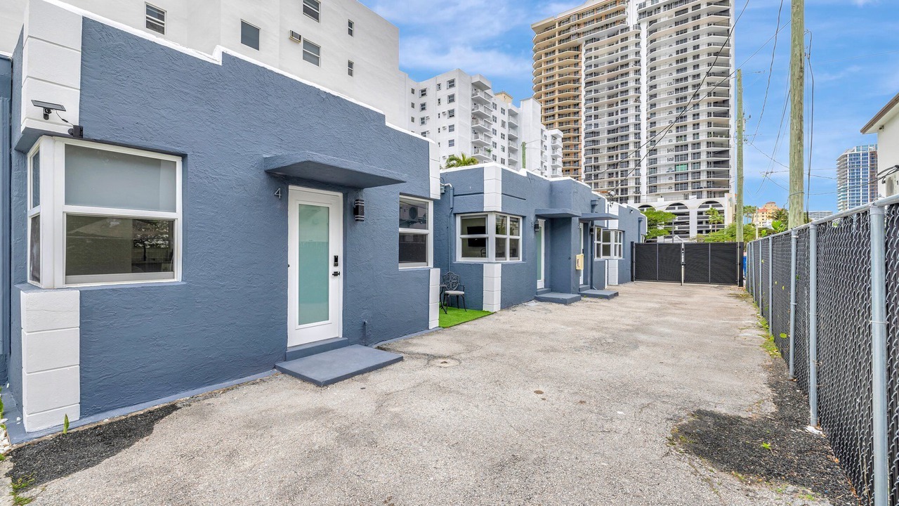 Photo of Outdoor in Central Beach