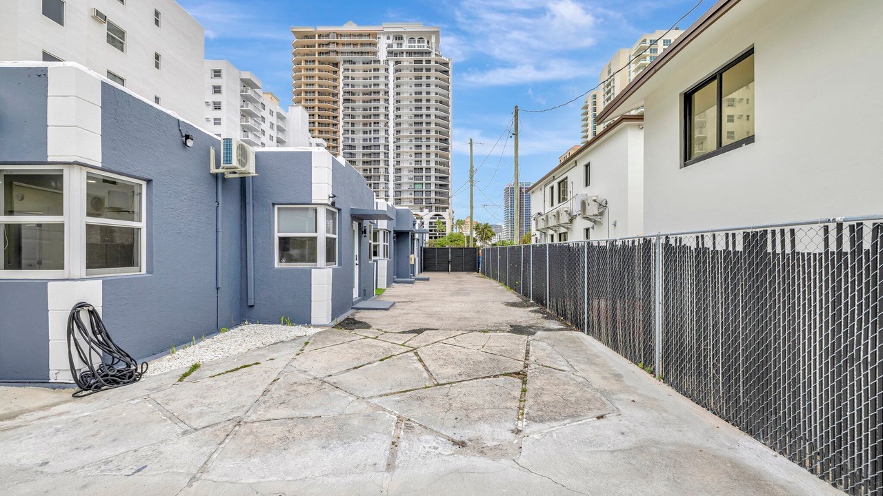 Photo of Outdoor in Central Beach