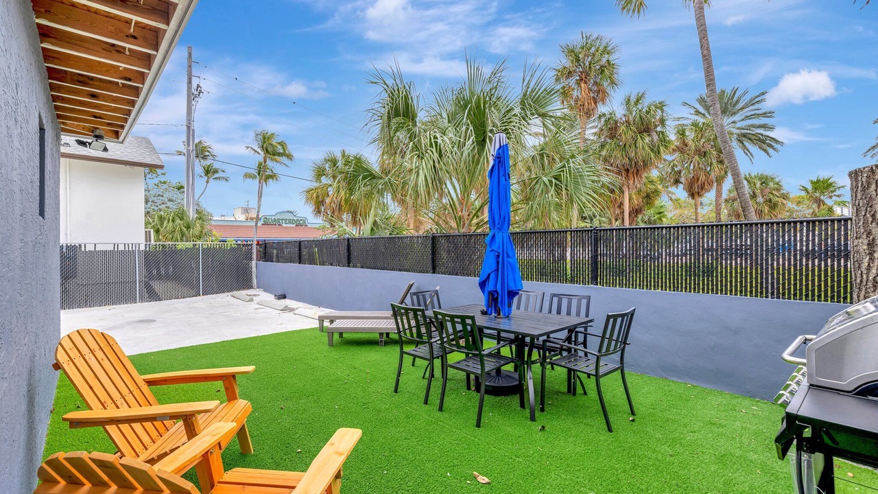 Photo of Patio Balcony in Central Beach