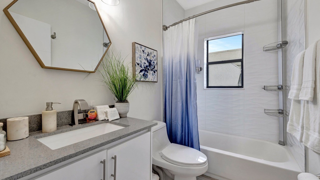 Photo of Bathroom in Progresso Village