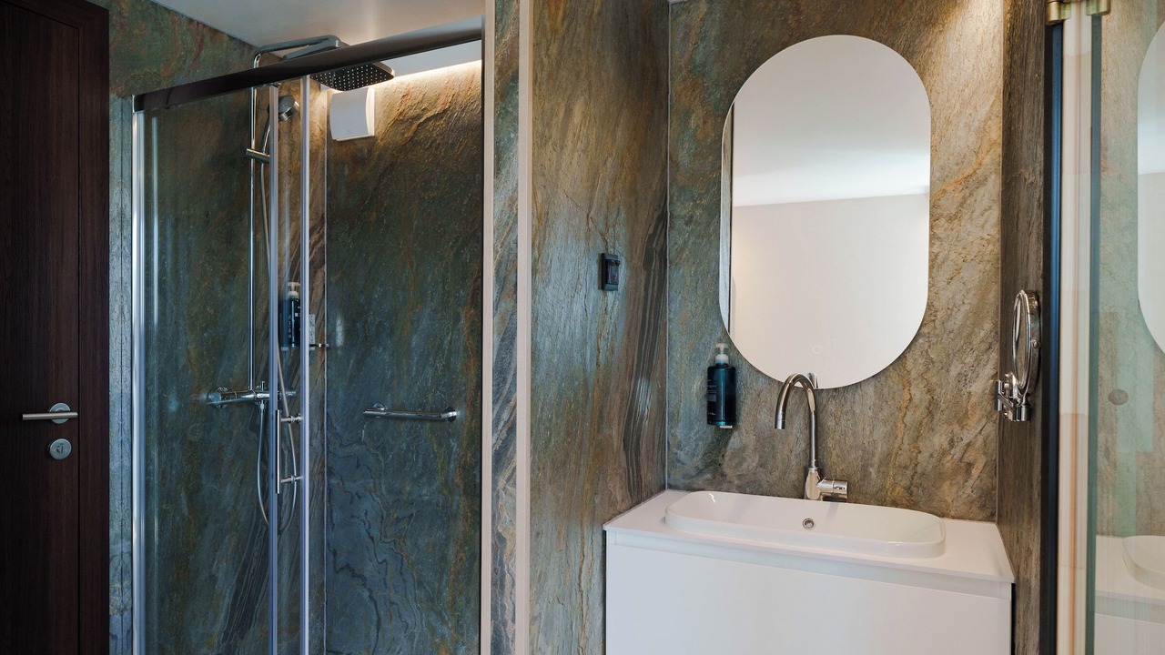 Photo of Bathroom in La Ferte-sous-Jouarre