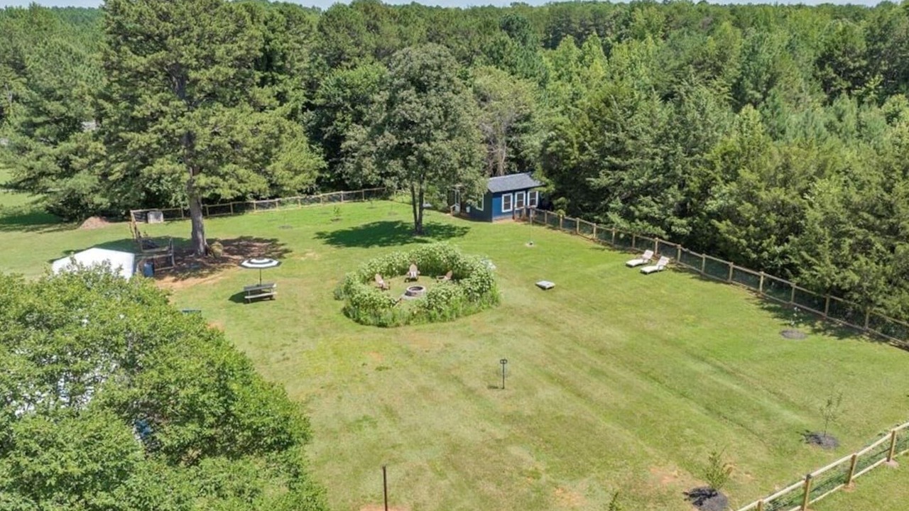 Photo of Outdoor in Scottsburg