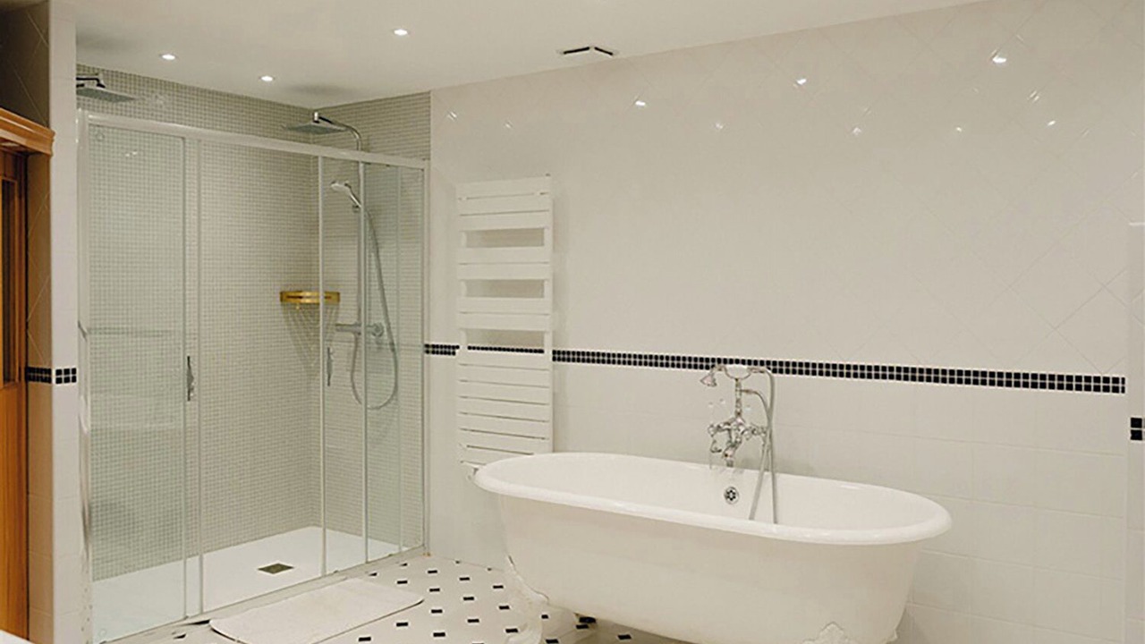 Photo of Bathroom in Beychac-et-Caillau