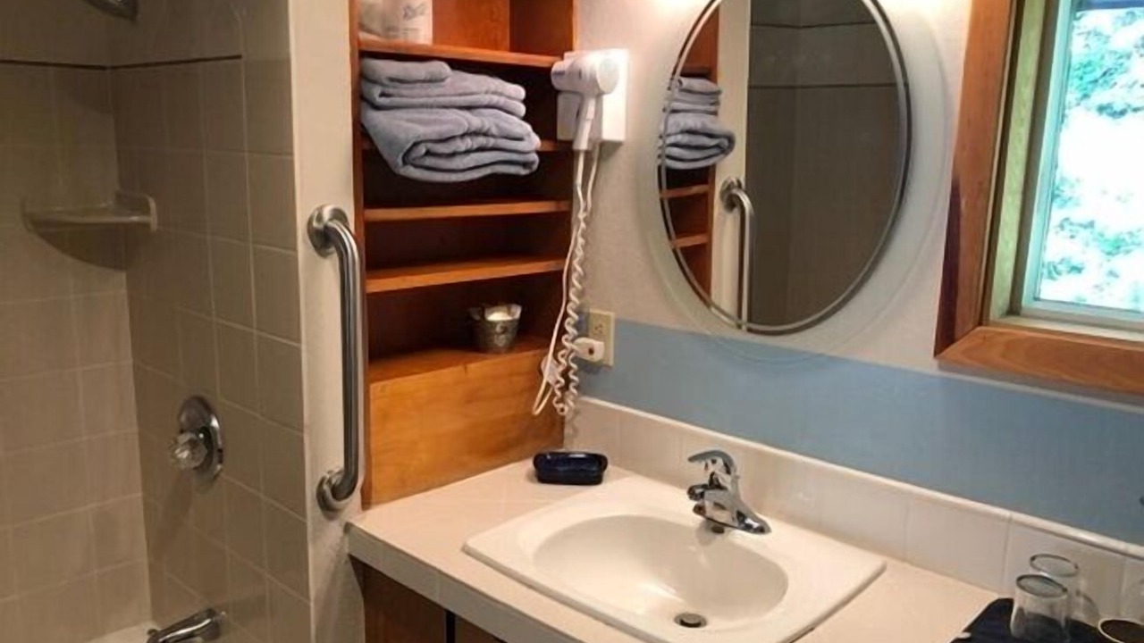 Photo of Bathroom in Kooskia