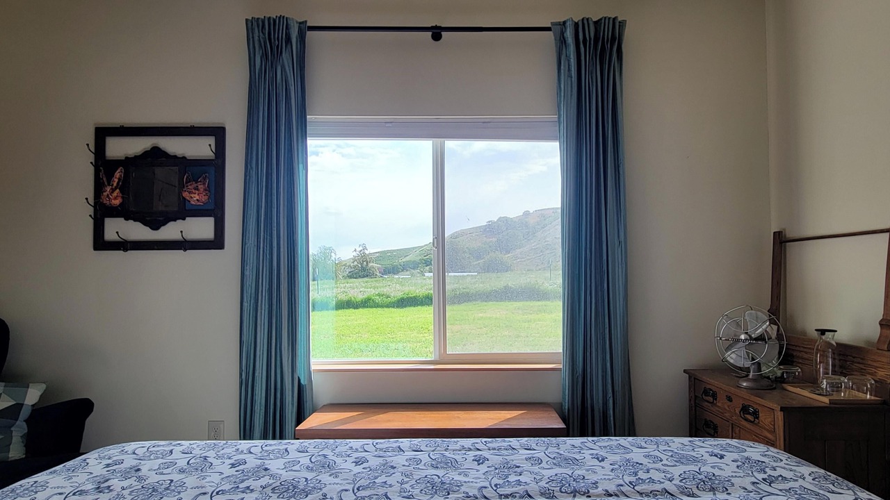 Photo of Bedroom in South Cascades Area