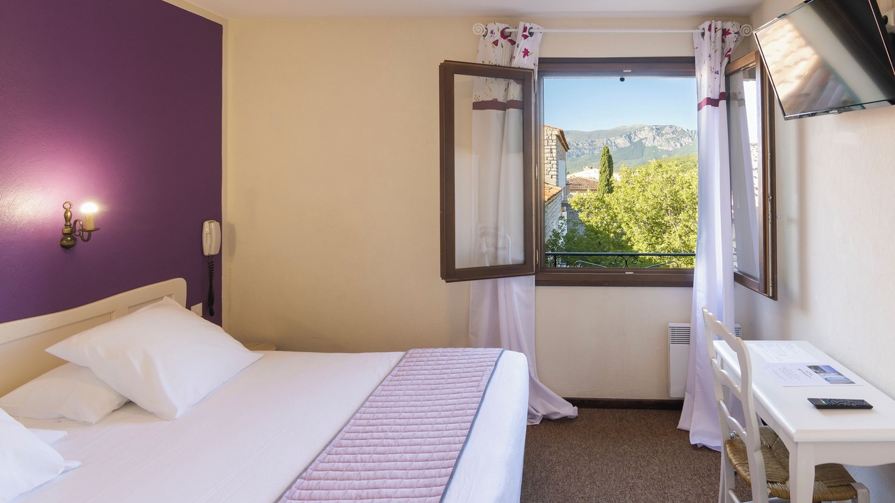 Photo of Bedroom in Les Salles-sur-Verdon