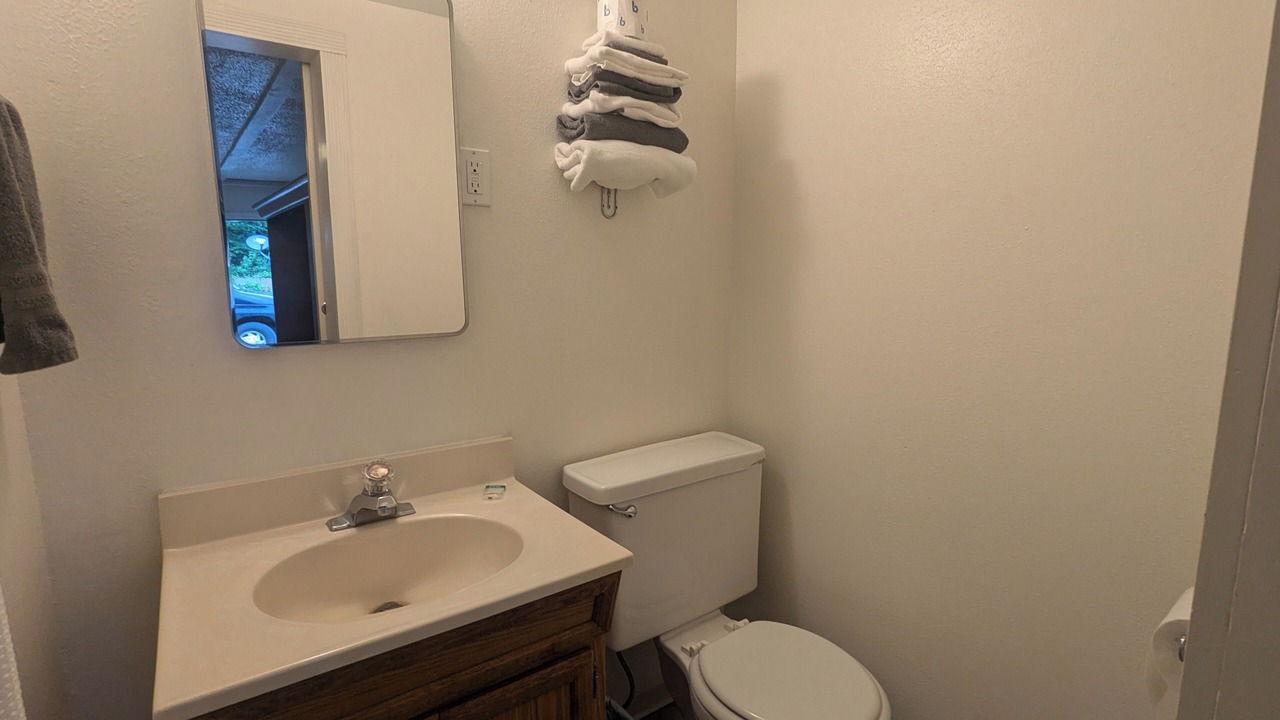 Photo of Bathroom in Randle