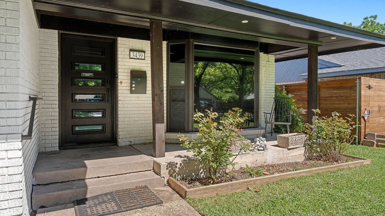 Photo of Others in Oak Cliff
