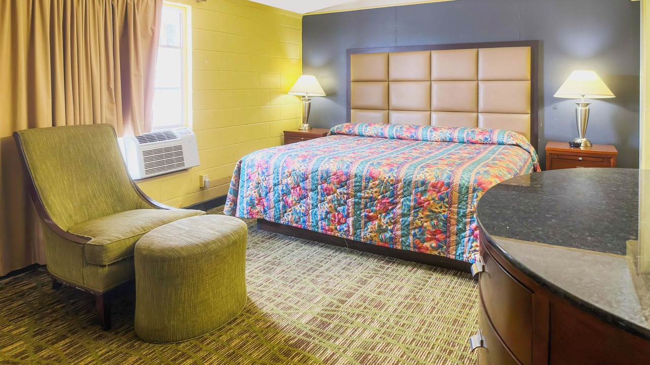 Photo of Bedroom in Mobile