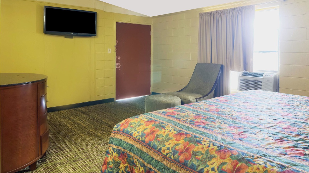 Photo of Bedroom in Mobile
