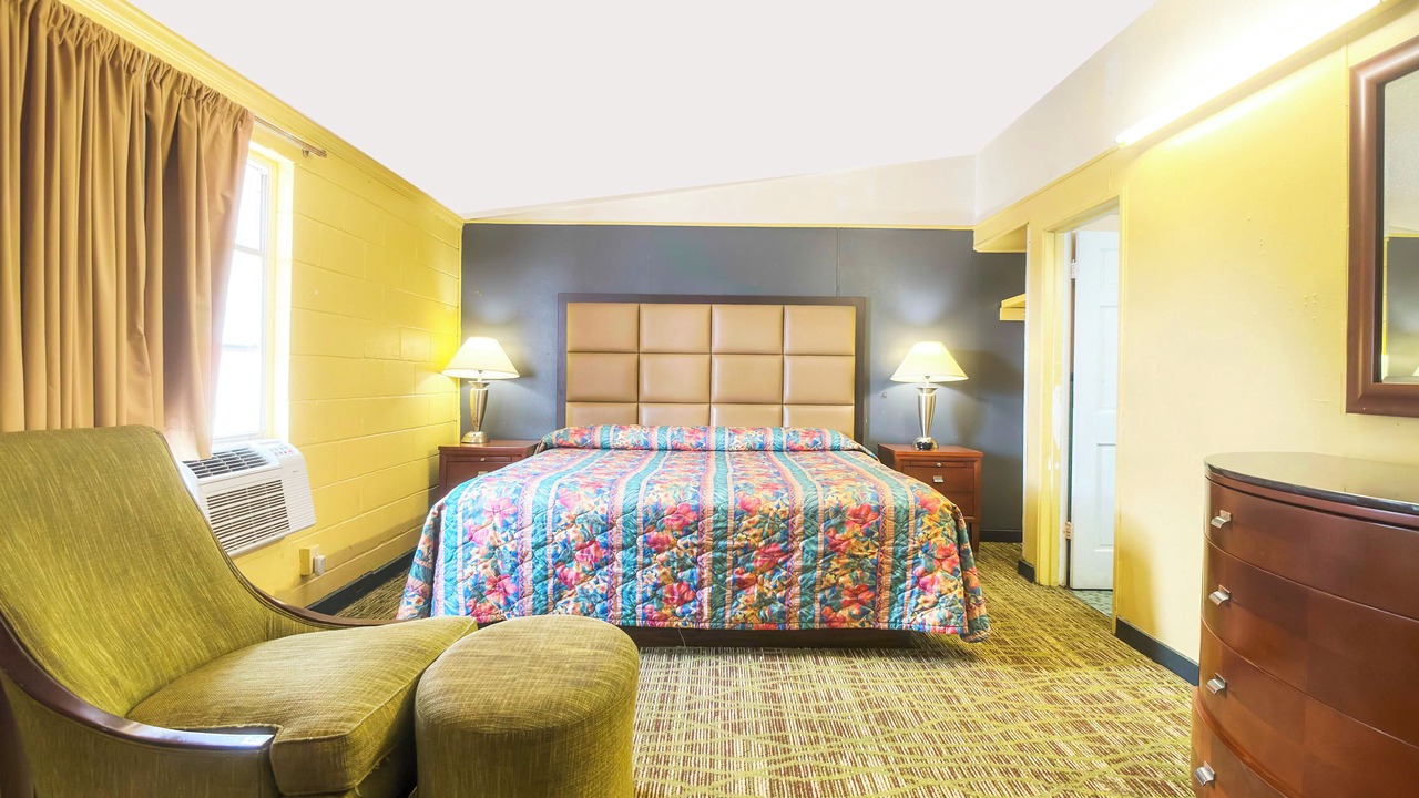 Photo of Bedroom in Mobile