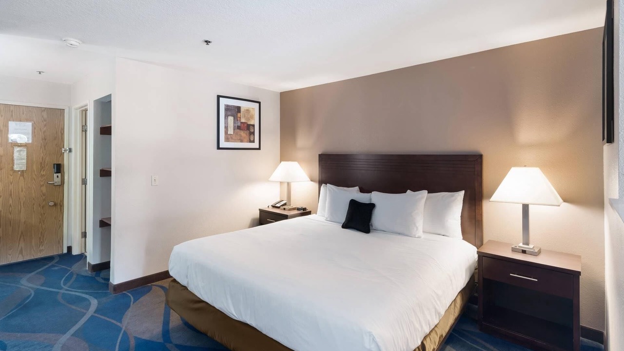 Photo of Bedroom in Tri-Cities