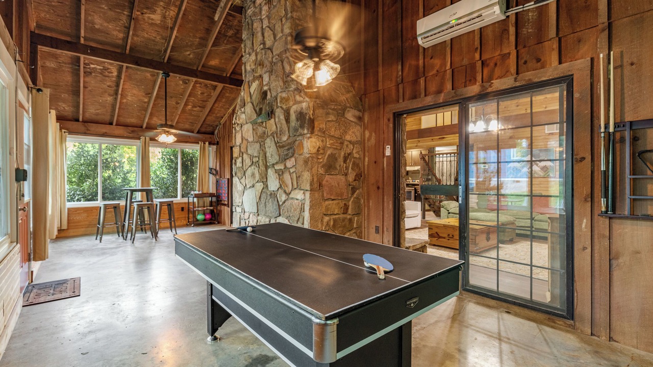 Photo of Bedroom in Gatlinburg - Pigeon Forge