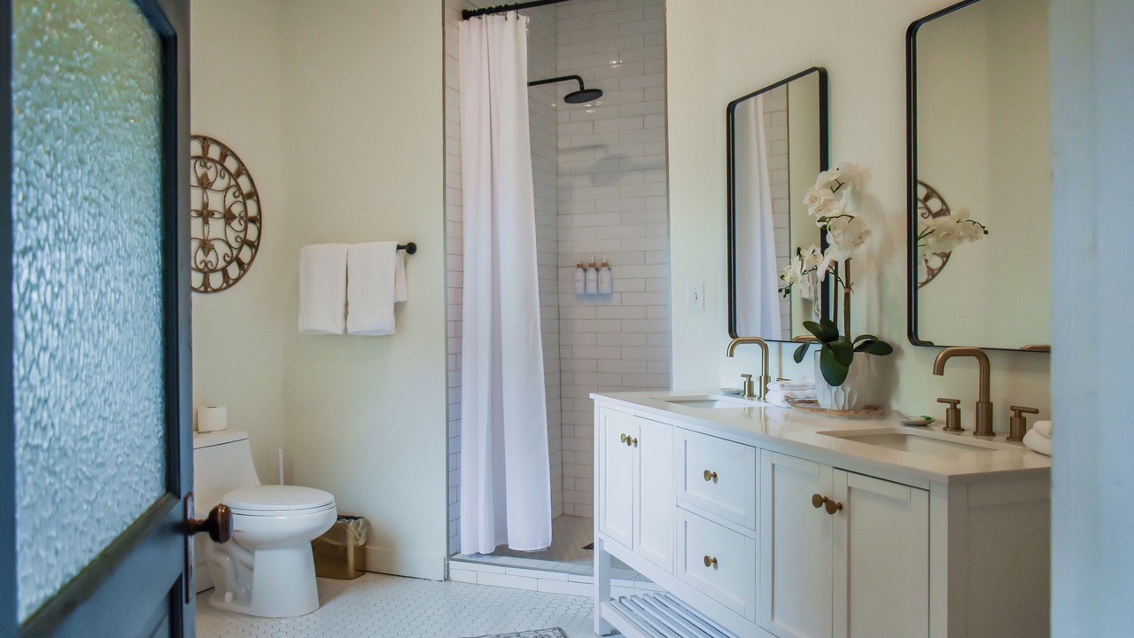Photo of Bathroom in Bisbee