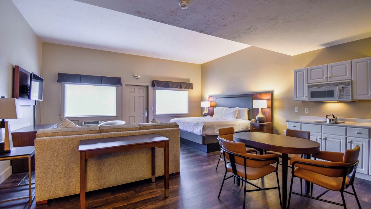 Photo of Others in Bartlett