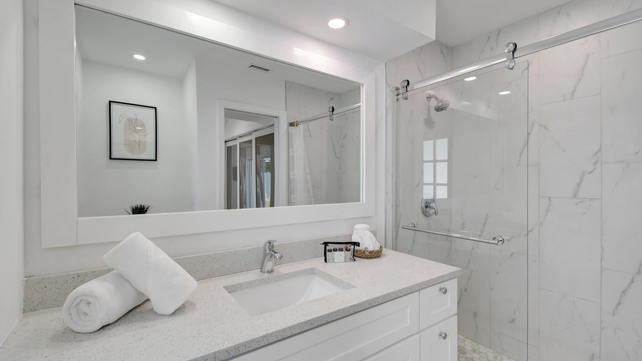 Photo of Bathroom in Imperial Point