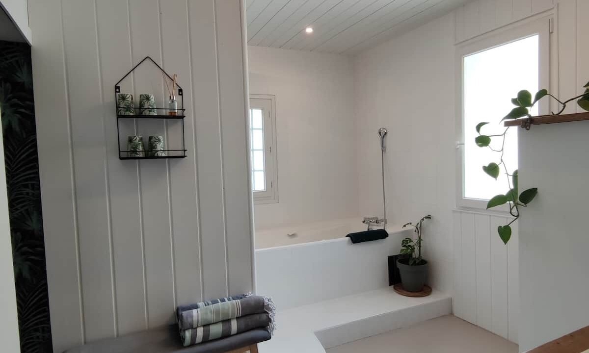 Photo of Bathroom in Evry