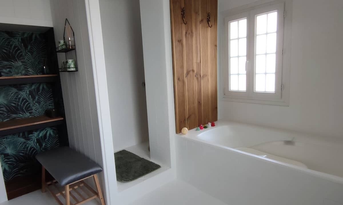 Photo of Bathroom in Evry