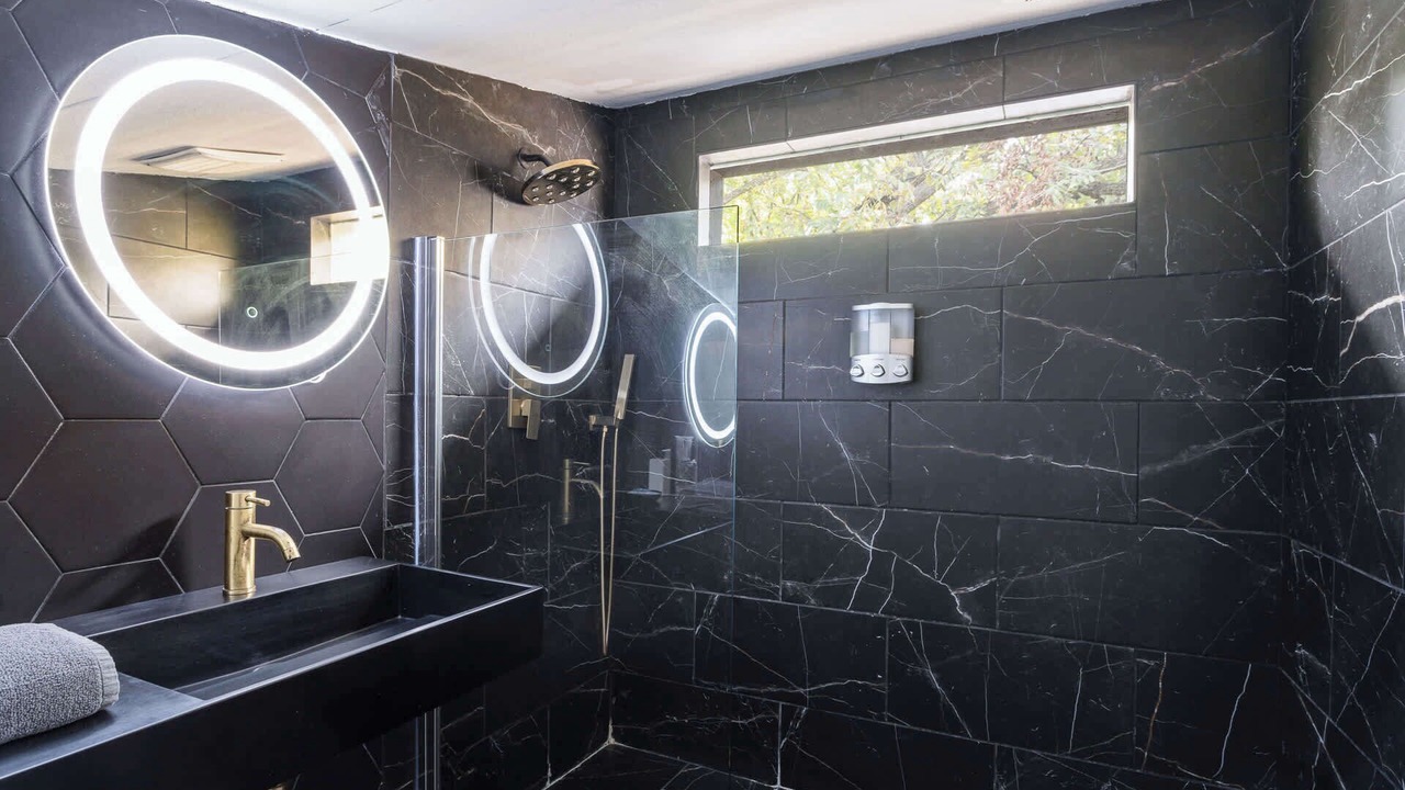 Photo of Bathroom in Govalle