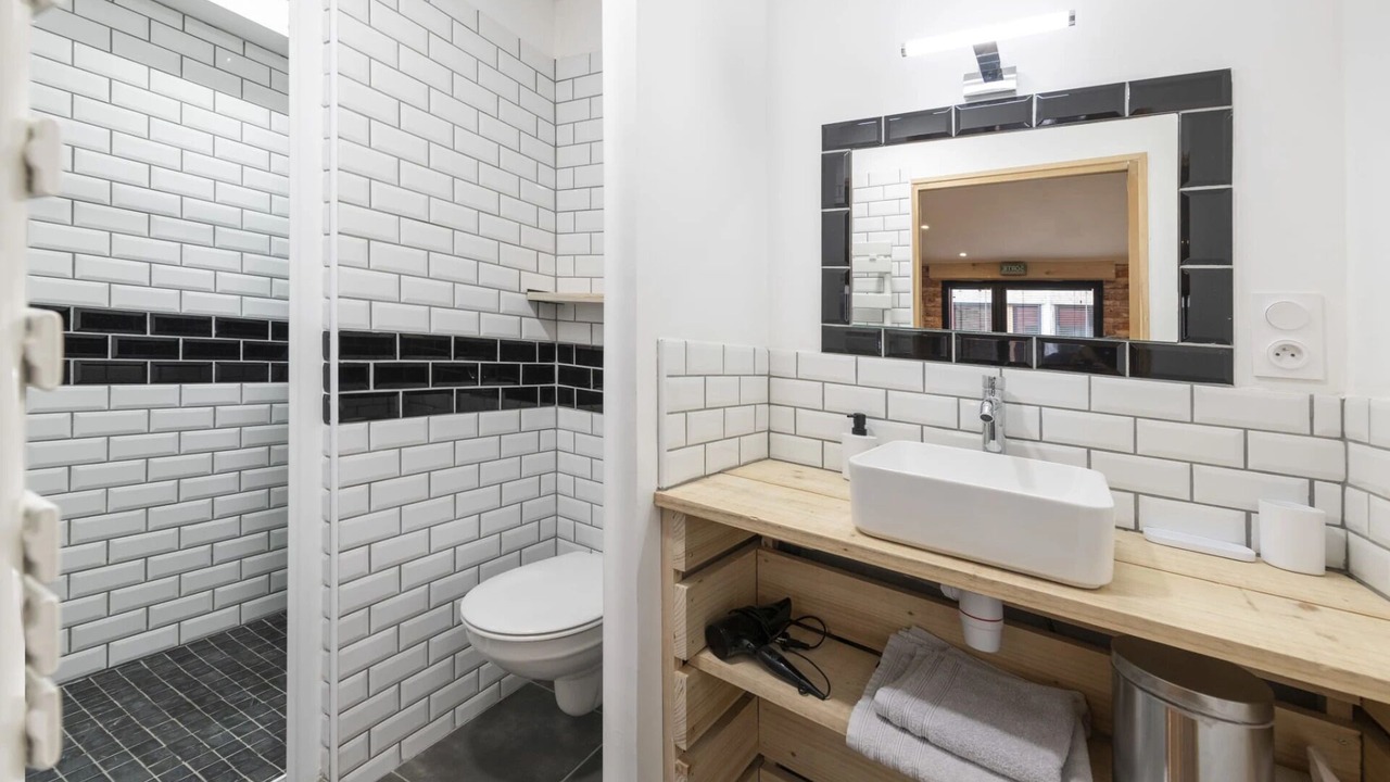 Photo of Bathroom in Nord - Gare