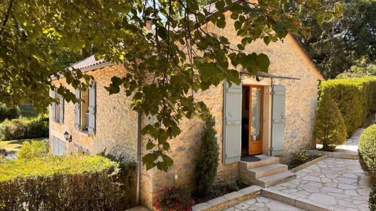 Photo of Patio Balcony in Saint-Medard