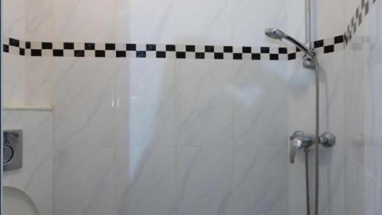 Photo of Bathroom in Quartier de la Folie-Mericourt