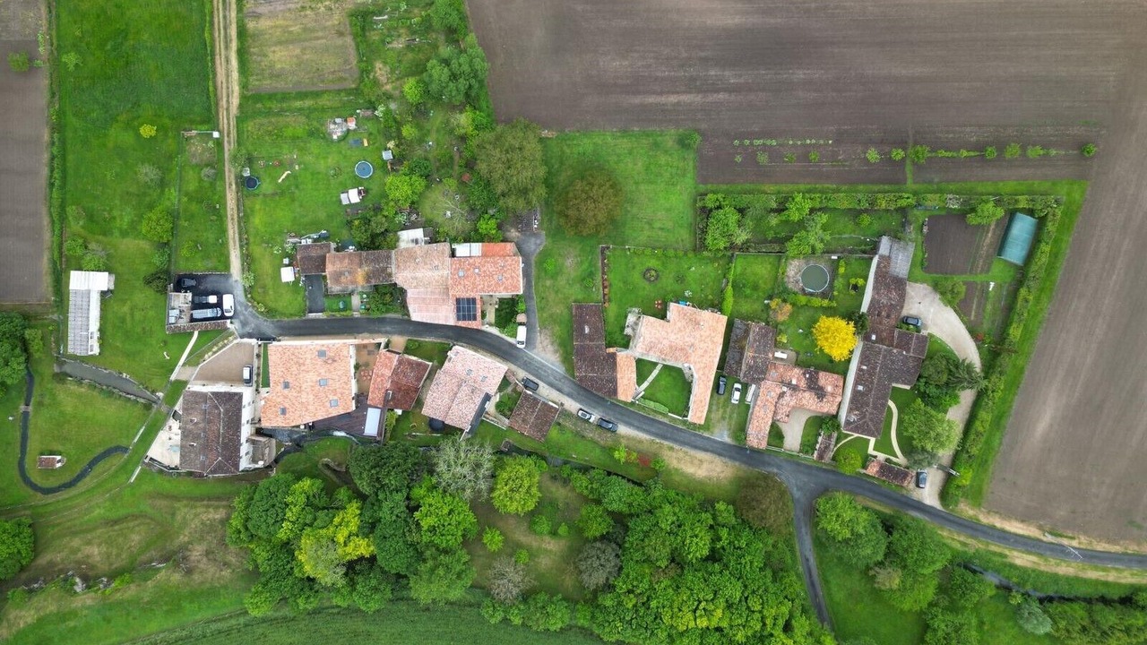 Photo of Outdoor in Saint-Vaize