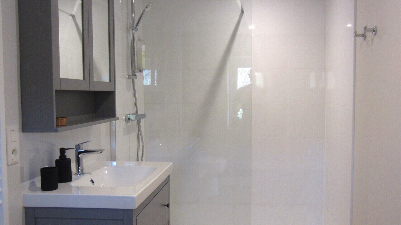 Photo of Bathroom in Saint-Vaize