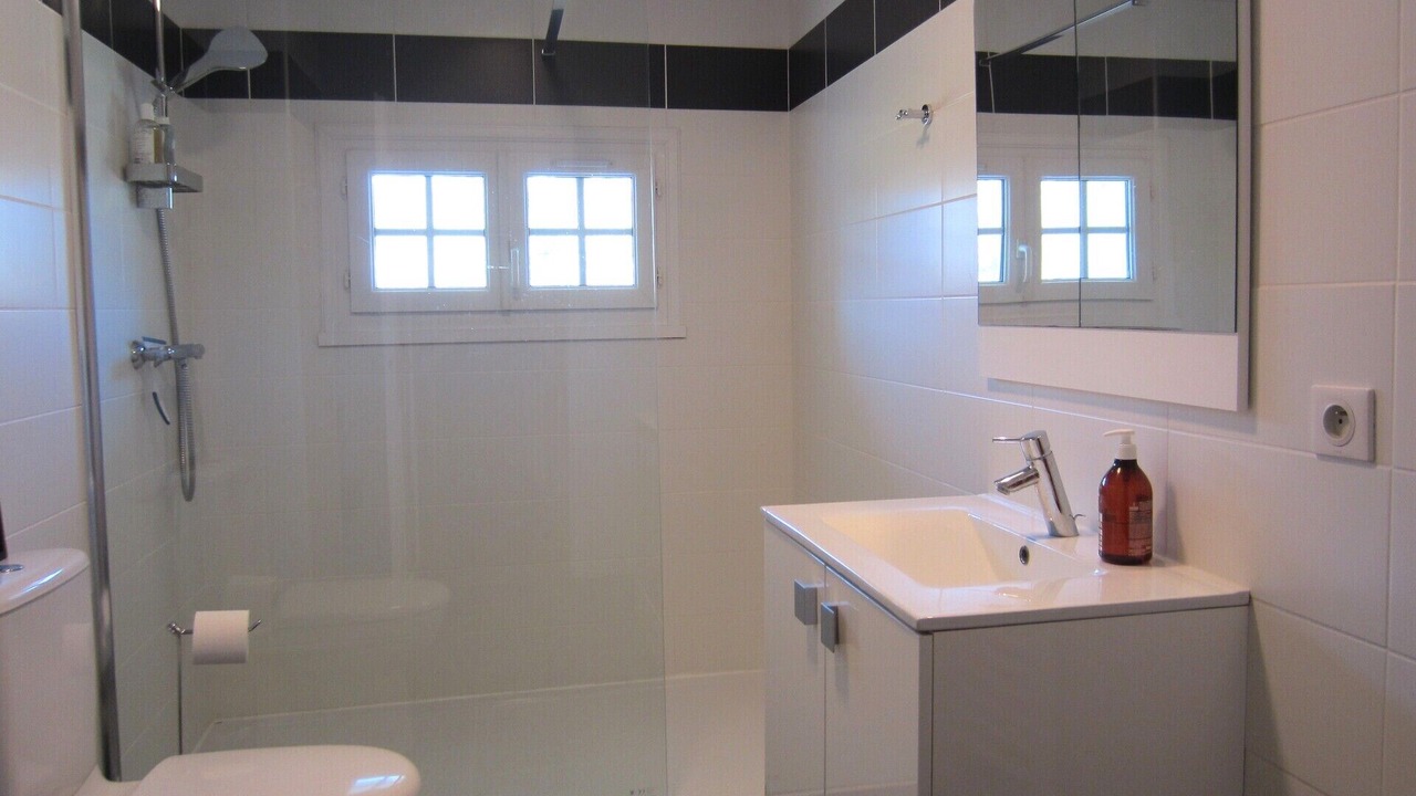 Photo of Bathroom in Saint-Vaize