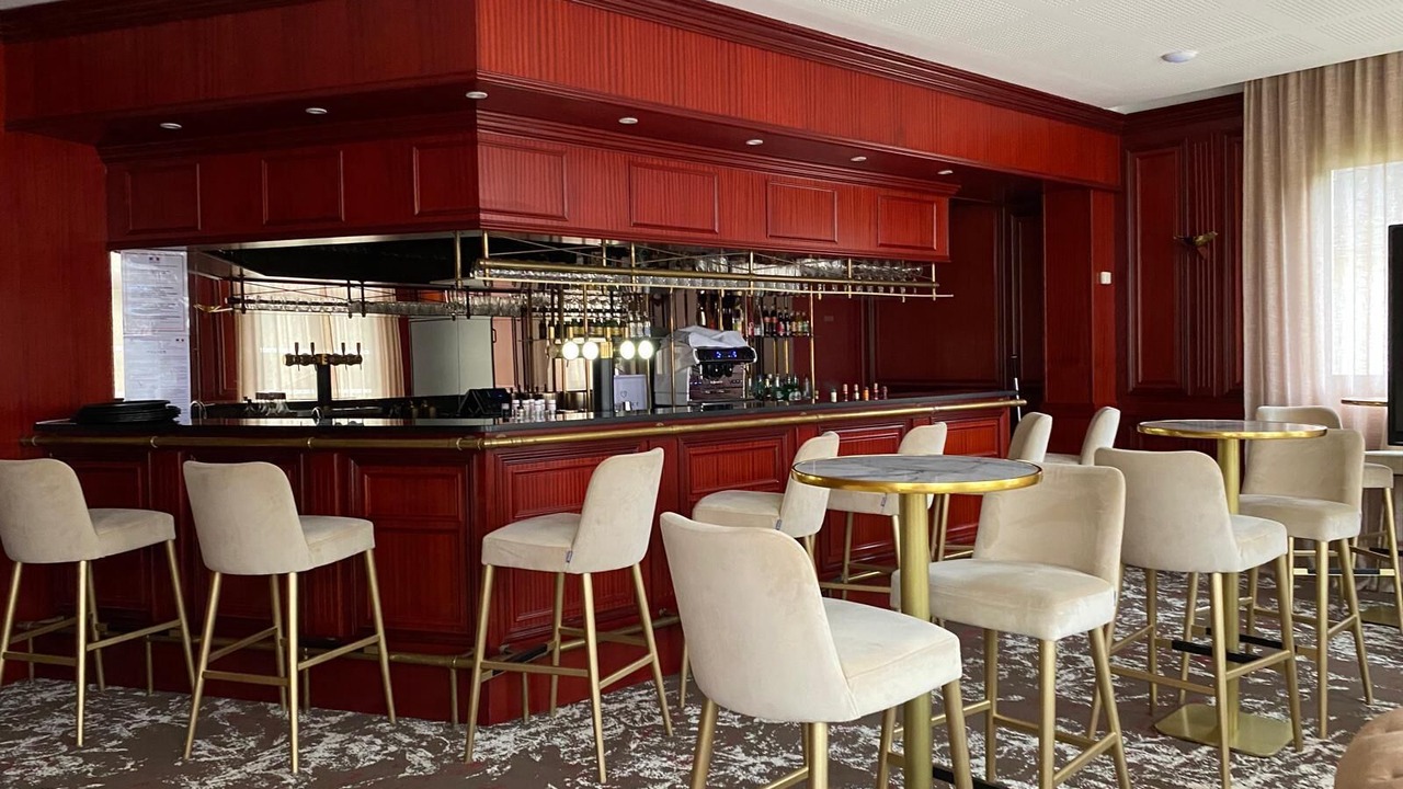 Photo of Others in Arthon