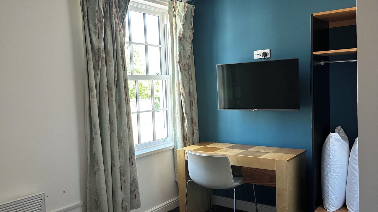 Photo of Bedroom in Hull Old Town