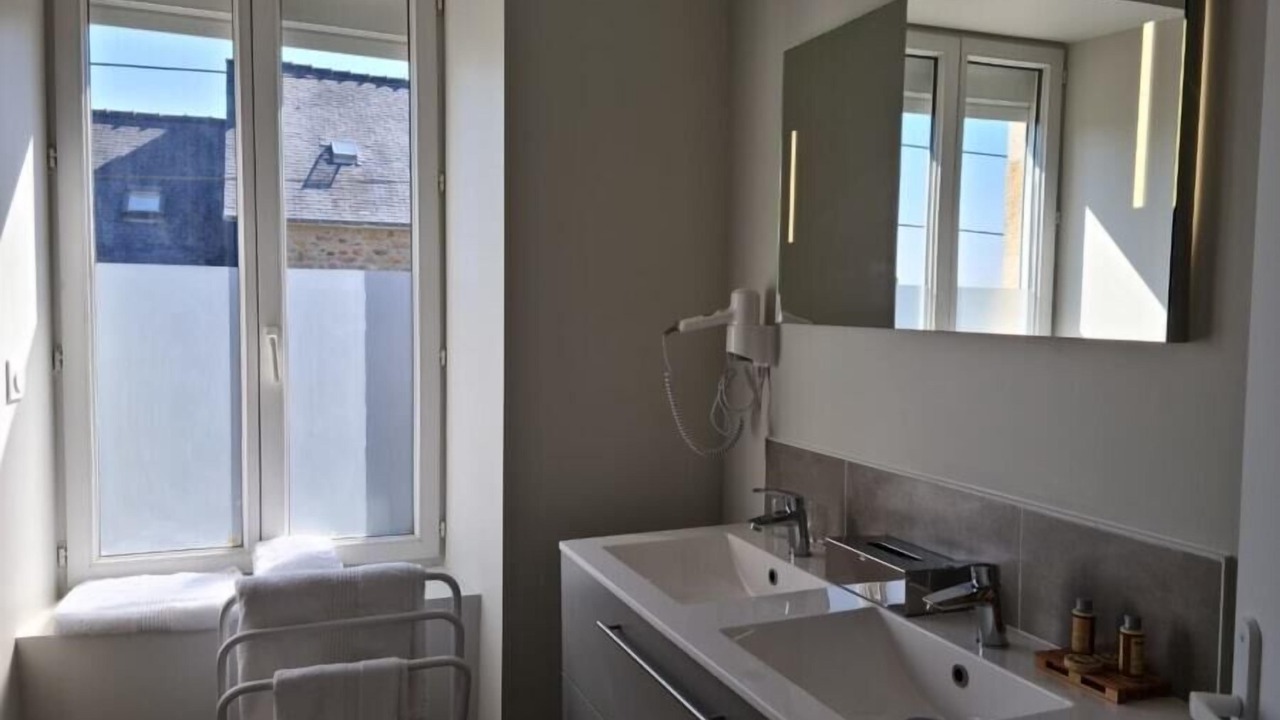 Photo of Bathroom in Saint-Cast-le-Guildo