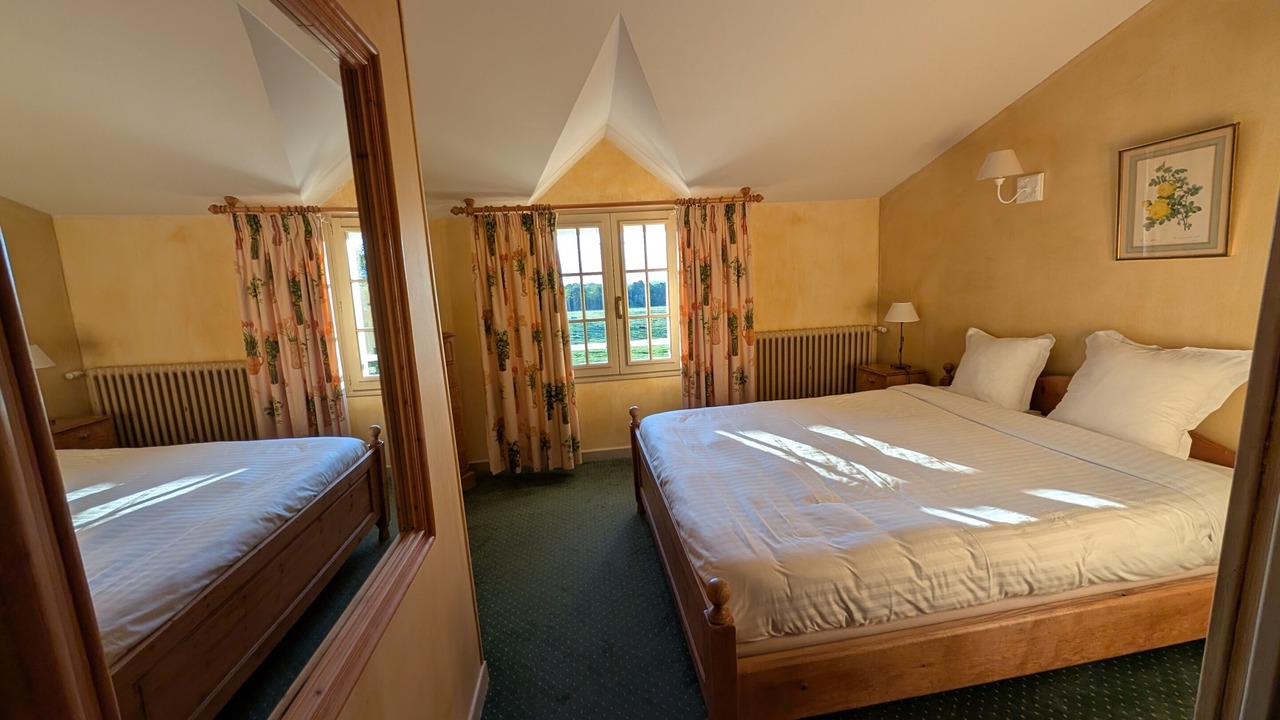 Photo of Bedroom in Echenevex