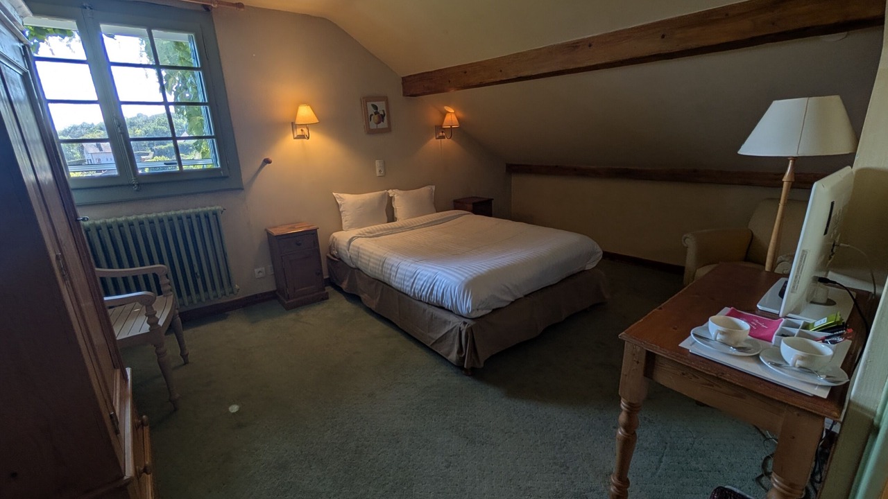Photo of Bedroom in Echenevex