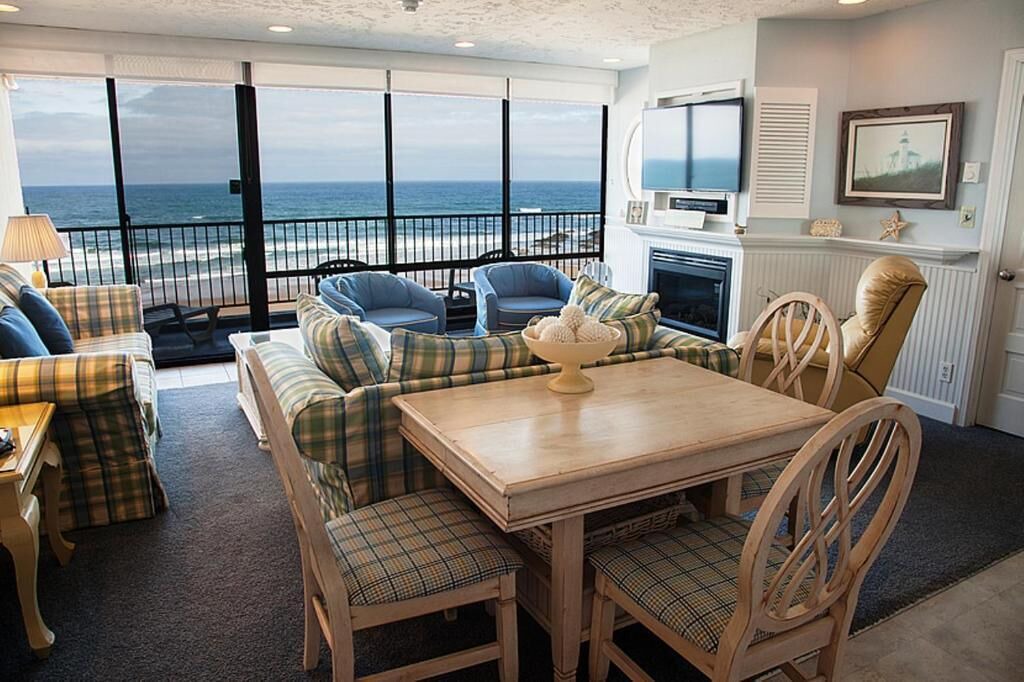 Photo of Livingroom in Lincoln City