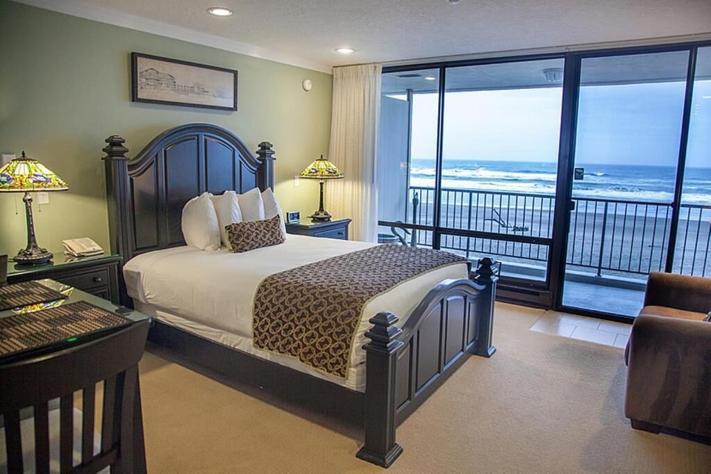 Photo of Others in Lincoln City