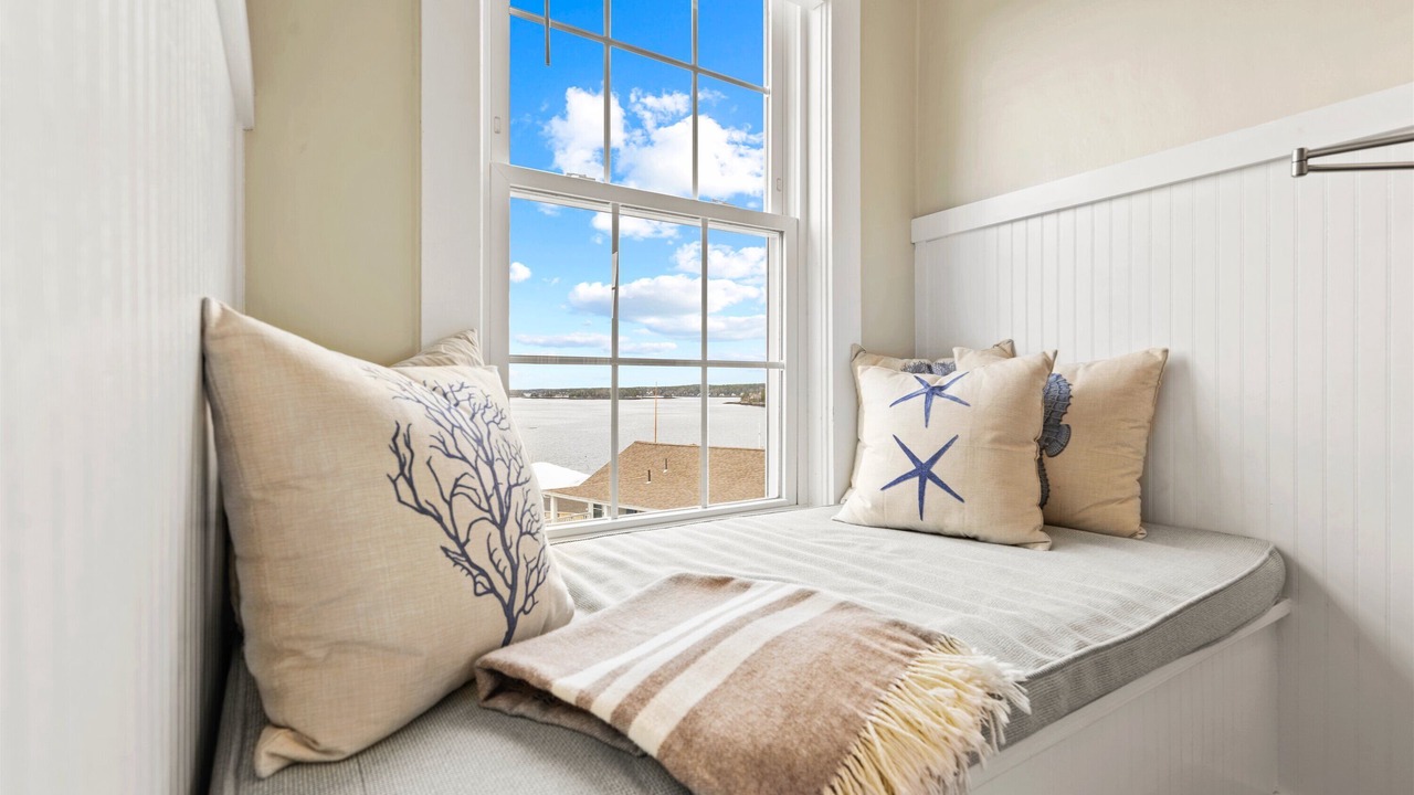Photo of Bedroom in Boothbay Harbor
