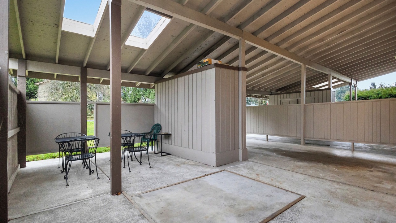 Photo of Patio Balcony in Lake Hills